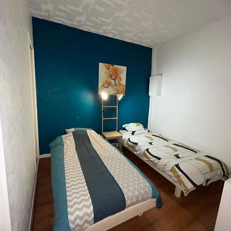 Studio N•2 Avec Patio En Plein Coeur De La Ville Bagneres-de-Bigorre Luaran gambar