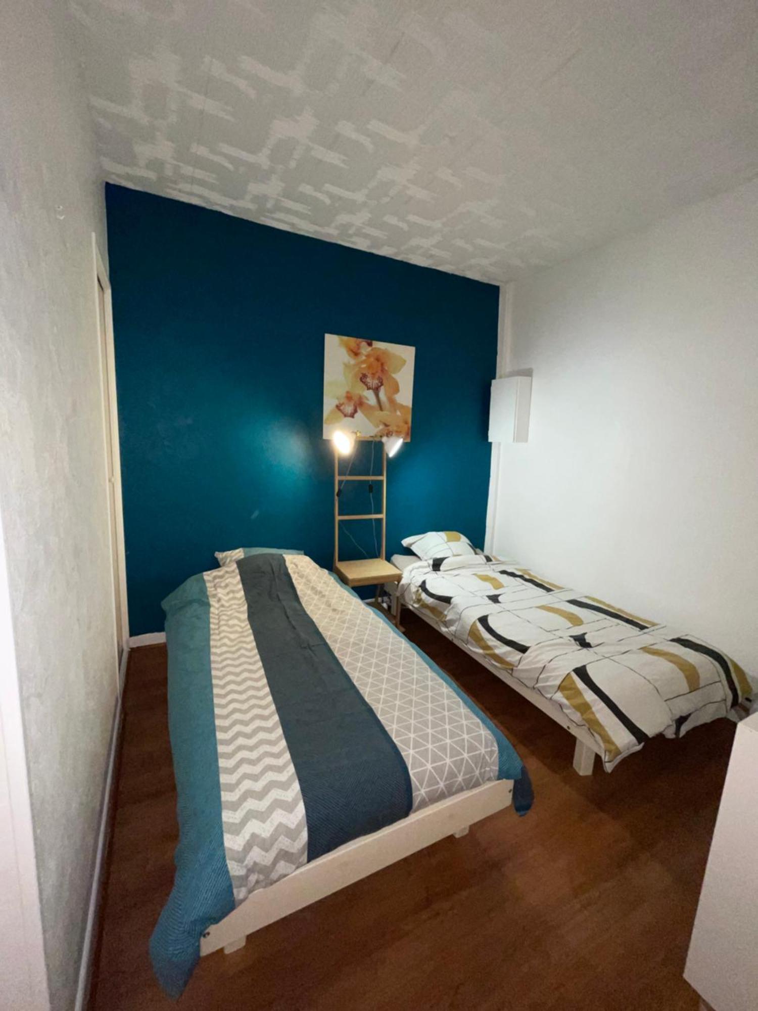 Studio N•2 Avec Patio En Plein Coeur De La Ville Bagneres-de-Bigorre Luaran gambar