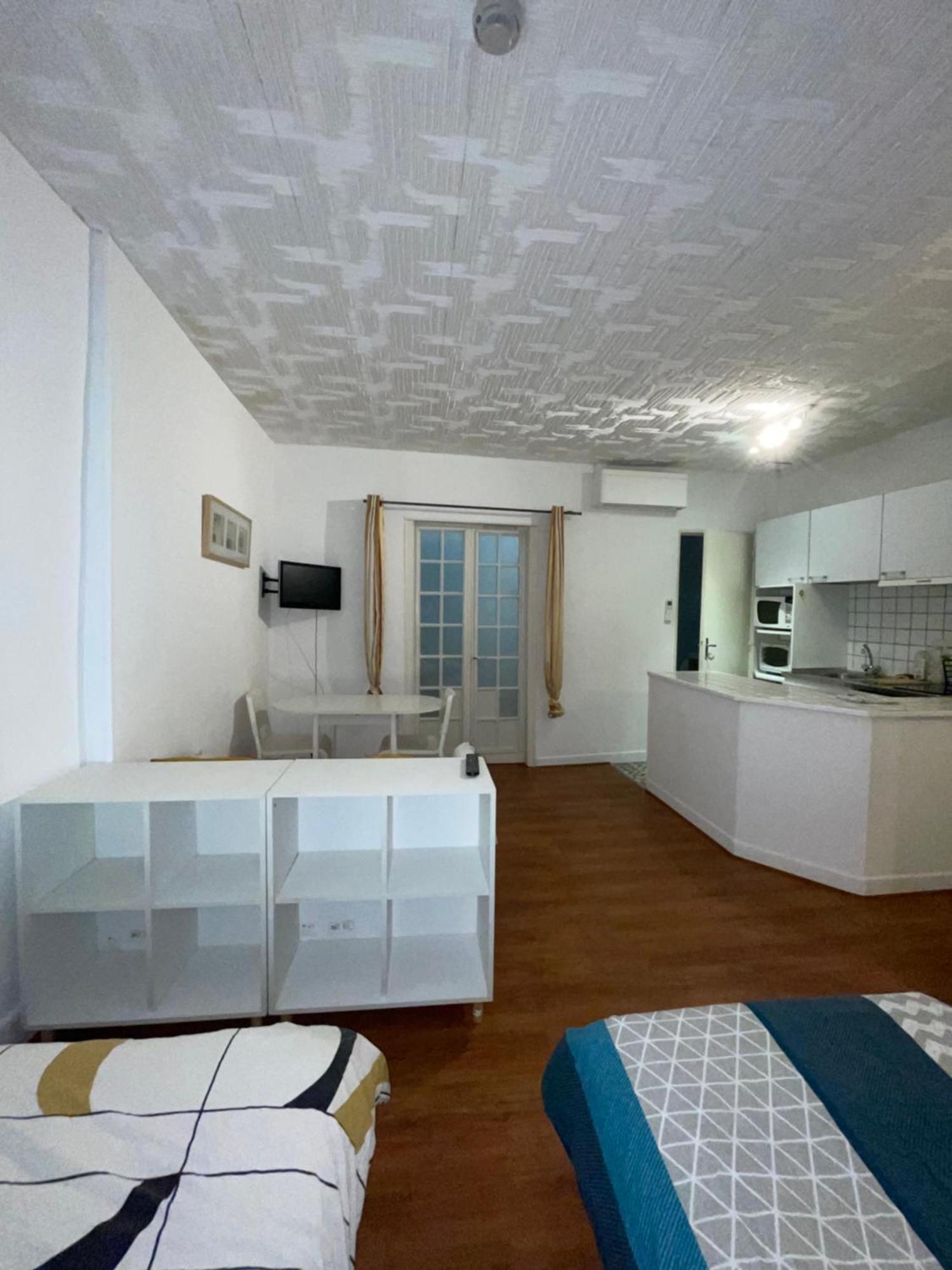 Studio N•2 Avec Patio En Plein Coeur De La Ville Bagneres-de-Bigorre Luaran gambar